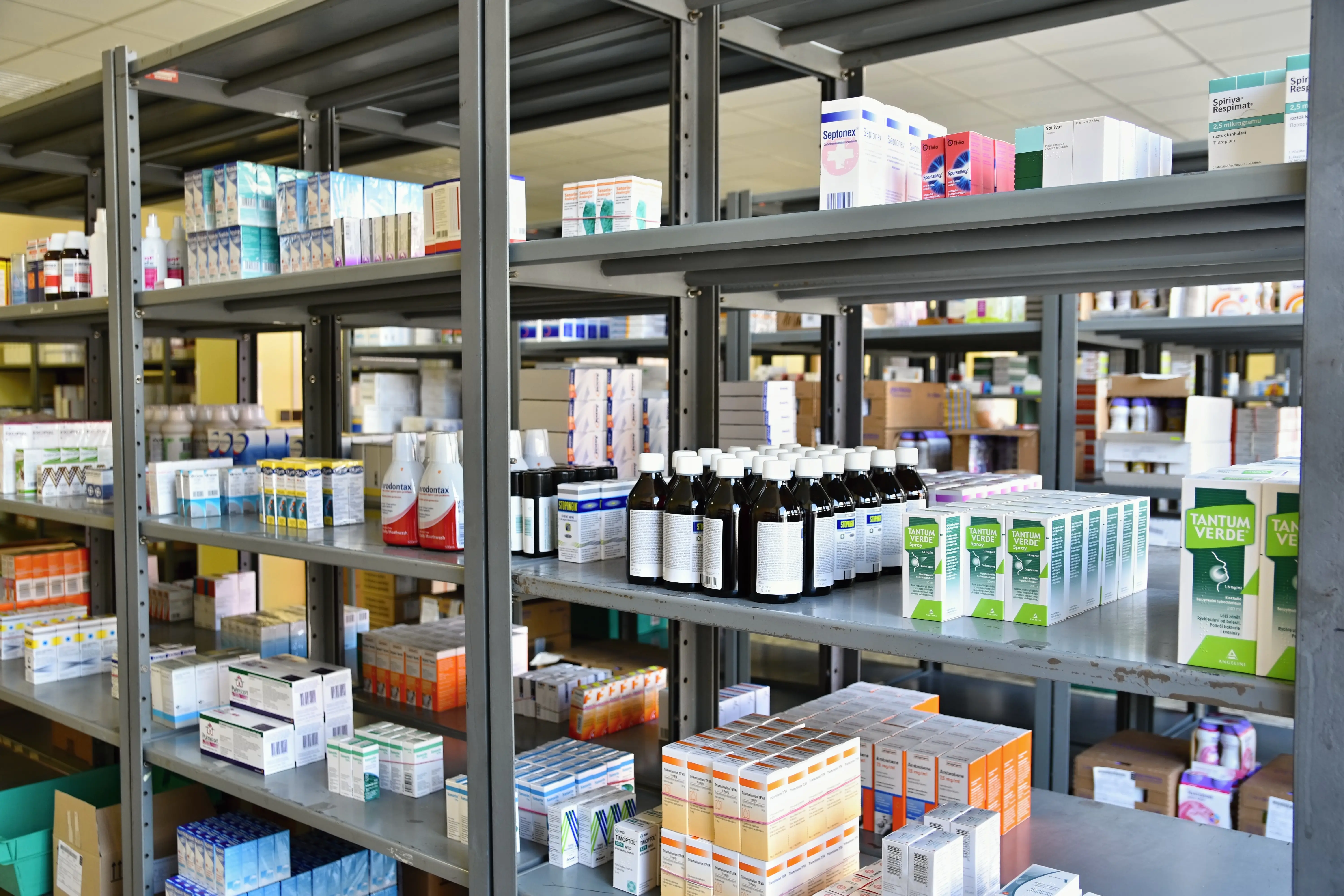 Transporte de fármacos e insumos médicos